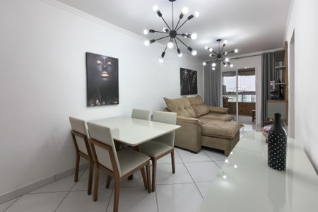 Apartamento para alugar com 72m², 2 quartos e 1 vagaSala
