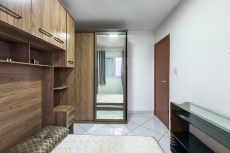 Apartamento para alugar com 72m², 2 quartos e 1 vagaQuarto
