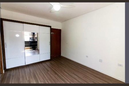 Quarto de casa à venda com 3 quartos, 140m² em Vila Albano, São Paulo