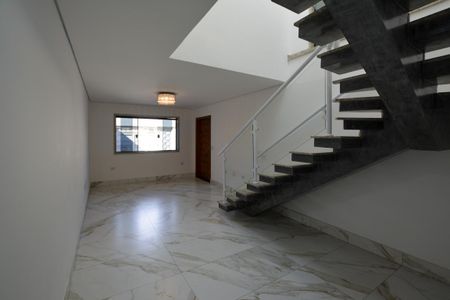 Sala de casa à venda com 3 quartos, 140m² em Jardim Olímpia, São Paulo