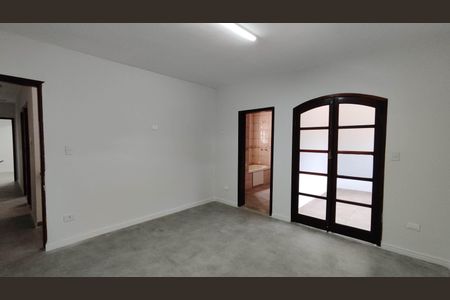 Casa à venda com 180m², 4 quartos e 1 vagaSuíte