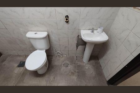 Casa à venda com 180m², 4 quartos e 1 vagaBanheiro social 2