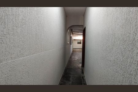 Casa à venda com 180m², 4 quartos e 1 vagaCorredor externo