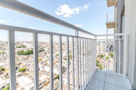 Sacada de apartamento para alugar com 2 quartos, 40m² em Vila Sul Americana, Carapicuíba