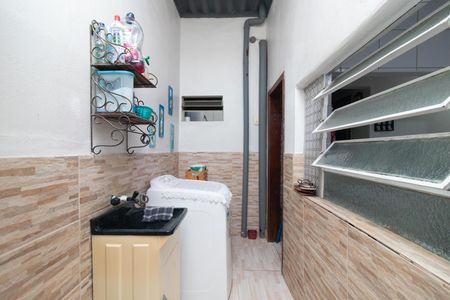 Casa à venda com 130m², 2 quartos e 2 vagasÁrea de Serviço