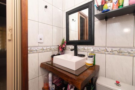 Casa à venda com 130m², 2 quartos e 2 vagasBanheiro