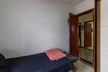Casa à venda com 279m², 3 quartos e 2 vagasQuarto 2