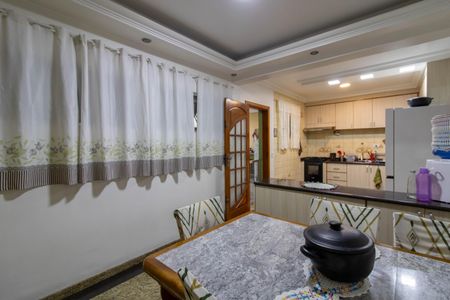 Casa à venda com 279m², 3 quartos e 2 vagasCozinha