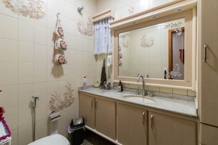 Casa à venda com 279m², 3 quartos e 2 vagasLavabo