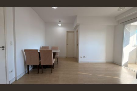 Sala de apartamento para alugar com 1 quarto, 46m² em Centro, Curitiba