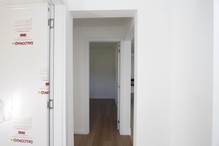 Apartamento à venda com 78m², 2 quartos e 2 vagasCorredor