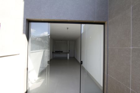 Apartamento à venda com 78m², 2 quartos e 2 vagasVaranda da Sala