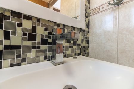 Apartamento para alugar com 56m², 2 quartos e 1 vaga Apartamento para alugar com 56m², 2 quartos e 1 vagaBanheiro