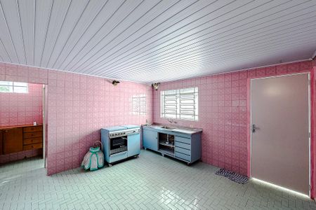 Casa à venda com 149m², 2 quartos e 2 vagas Casa à venda com 149m², 2 quartos e 2 vagasCozinha