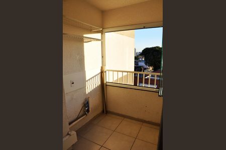 Apartamento à venda com 25m², 2 quartos e sem vagaDetalhe - Varanda e Área de Serviço da Sala e Cozinha