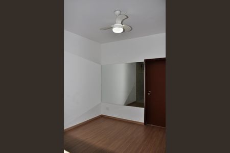 Detalhe - Sala de casa à venda com 2 quartos, 120m² em Vila Palmeiras, São Paulo