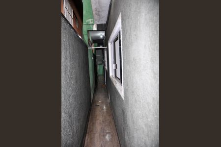 Casa à venda com 120m², 2 quartos e 1 vagaDetalhe - Corredor Externo