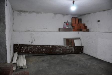 Casa à venda com 120m², 2 quartos e 1 vagaDepósito