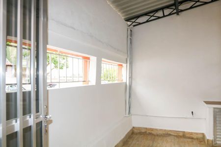 Casa para alugar com 140m², 3 quartos e sem vagaÁrea da Frente