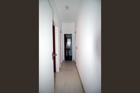 Sala - Corredor de apartamento para alugar com 3 quartos, 96m² em Vila da Penha, Rio de Janeiro
