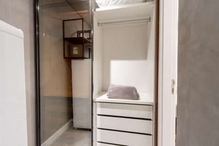 Closet de kitnet/studio para alugar com 1 quarto, 22m² em Perdizes, São Paulo