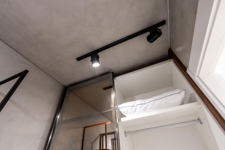 Closet de kitnet/studio para alugar com 1 quarto, 22m² em Perdizes, São Paulo