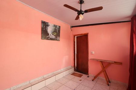 Casa para alugar com 65m², 2 quartos e 2 vagasQuarto 2