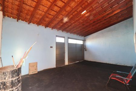 Casa para alugar com 65m², 2 quartos e 2 vagasGaragem