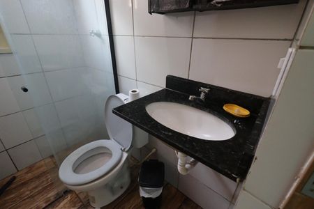 Casa para alugar com 65m², 2 quartos e 2 vagasBanheiro da Suíte