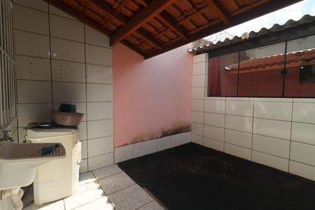 Casa para alugar com 65m², 2 quartos e 2 vagasÁrea de Serviço