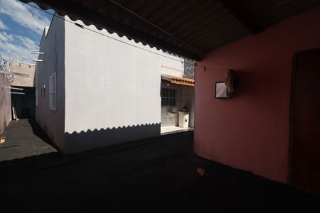 Casa para alugar com 65m², 2 quartos e 2 vagasÁrea de Serviço