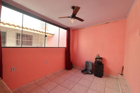 Casa para alugar com 65m², 2 quartos e 2 vagasQuarto 2