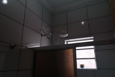 Casa para alugar com 65m², 2 quartos e 2 vagasBanheiro