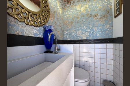 Apartamento para alugar com 240m², 3 quartos e 3 vagas Apartamento para alugar com 240m², 3 quartos e 3 vagasÁrea externa - Lavabo