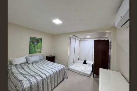 Apartamento para alugar com 240m², 3 quartos e 3 vagas Apartamento para alugar com 240m², 3 quartos e 3 vagasSuíte 3