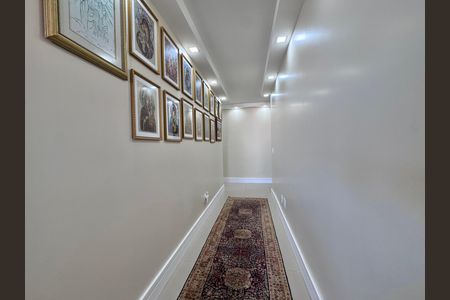 Apartamento para alugar com 240m², 3 quartos e 3 vagas Apartamento para alugar com 240m², 3 quartos e 3 vagasCorredor