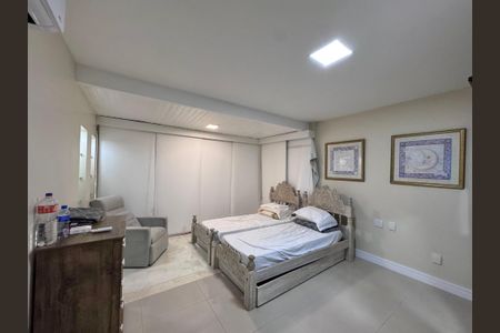 Apartamento para alugar com 240m², 3 quartos e 3 vagas Apartamento para alugar com 240m², 3 quartos e 3 vagasSuíte 2
