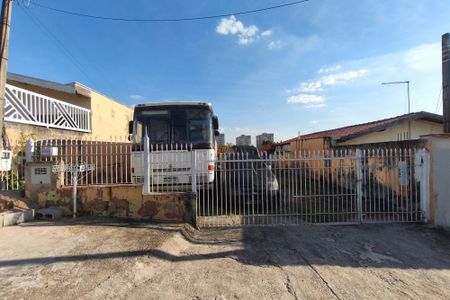 Casa à venda com 97m², 2 quartos e 5 vagasFachada