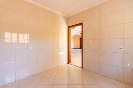 Casa para alugar com 280m², 5 quartos e 4 vagas Casa para alugar com 280m², 5 quartos e 4 vagasCozinha