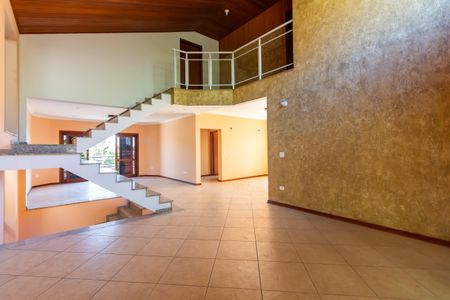 Casa para alugar com 280m², 5 quartos e 4 vagas Casa para alugar com 280m², 5 quartos e 4 vagasSala