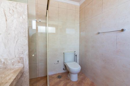 Casa para alugar com 280m², 5 quartos e 4 vagas Casa para alugar com 280m², 5 quartos e 4 vagasBanheiro da Suíte