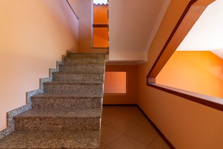 Casa para alugar com 280m², 5 quartos e 4 vagas Casa para alugar com 280m², 5 quartos e 4 vagasHall de Entrada