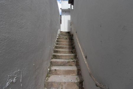 Casa à venda com 300m², 5 quartos e 2 vagasEscada Externa