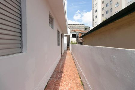 Casa à venda com 300m², 5 quartos e 2 vagasCorredor externo