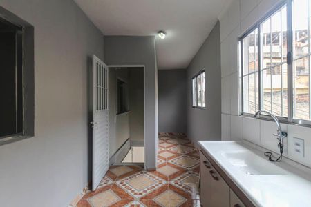 Casa para alugar com 55m², 2 quartos e sem vaga Casa para alugar com 55m², 2 quartos e sem vagaCozinha