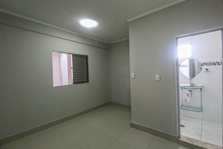 Casa para alugar com 55m², 2 quartos e sem vaga Casa para alugar com 55m², 2 quartos e sem vagaSuite