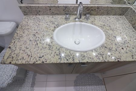 Apartamento à venda com 107m², 3 quartos e 2 vagasBanheiro Social