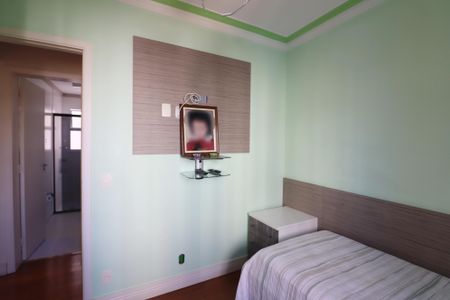 Apartamento à venda com 107m², 3 quartos e 2 vagasQuarto 3