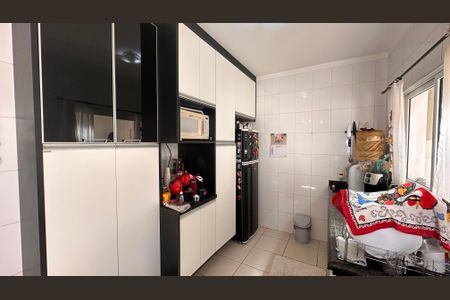 Casa à venda com 3 quartos, 84m² em Jardim Sabara, São Paulo