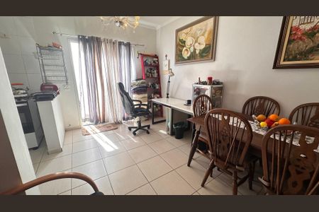 Casa à venda com 3 quartos, 84m² em Jardim Sabara, São Paulo